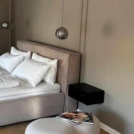 Homes Luxury In The Center Apartment